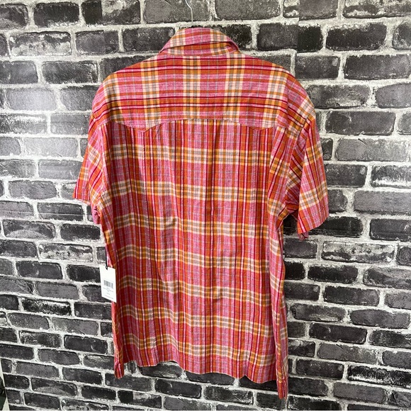 NWT Corridor NYC Vibrant Pink Summer Shirt - Size L - Picture 9 of 12